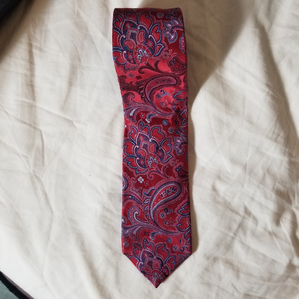 Tommy Hilfiger 100% Silk Tie Floral and Paisley - Picture 3 of 6
